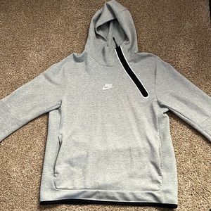 Nike Techfleece Jacket Diaganol Zipper.